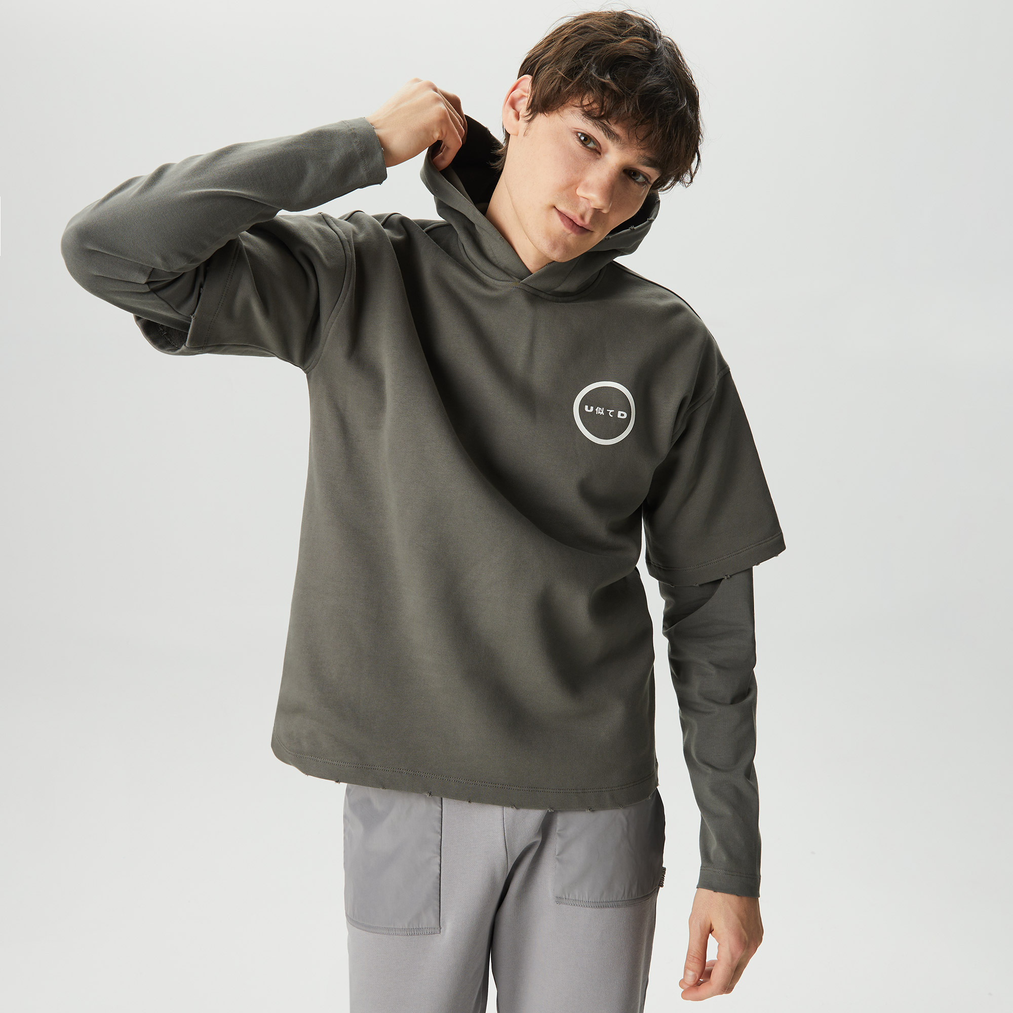 Hoodies & Sweatshirts